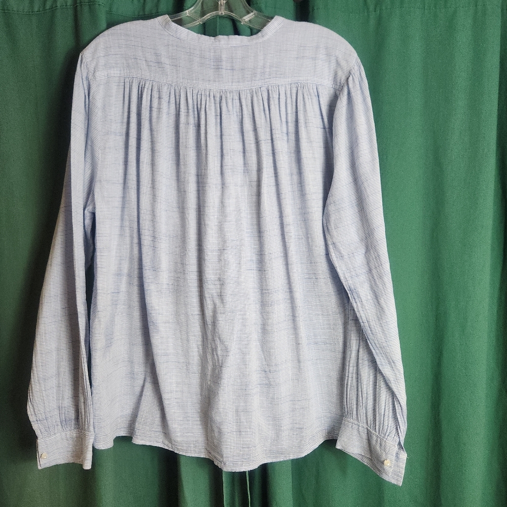 EUC Sundance Blue & White Button Down With No Color And Pearlescent Buttons - Picture 4 of 4